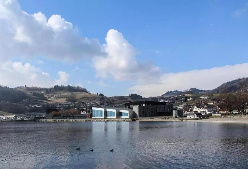 ホテル Hardangerfjord