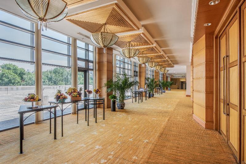 Отель Holiday Inn Temple Of Heaven Beijing, An Ihg