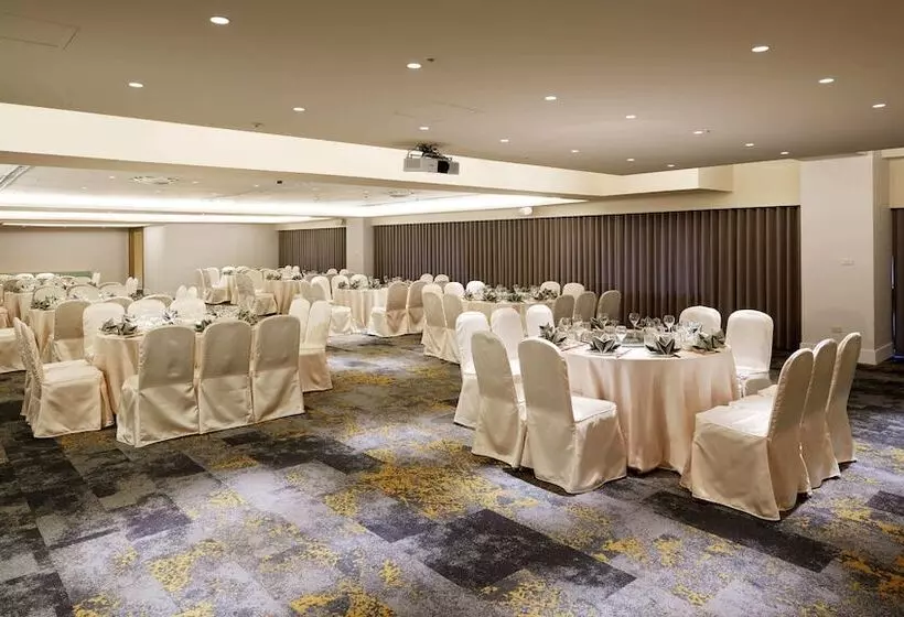 هتل Howard Lake Resort Shihmen Dam