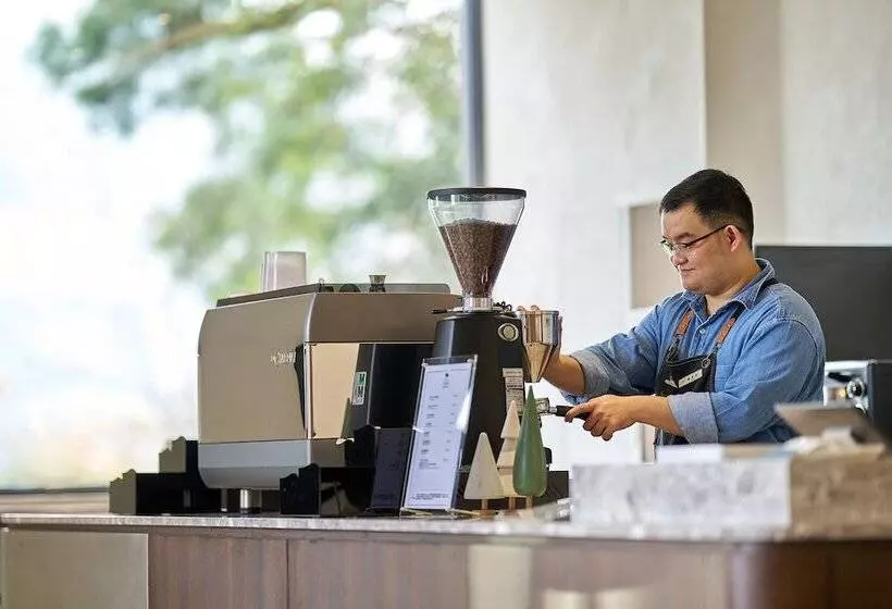 هتل Howard Lake Resort Shihmen Dam