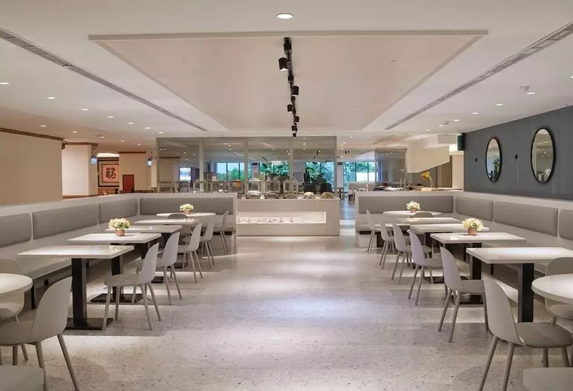 هتل Howard Lake Resort Shihmen Dam