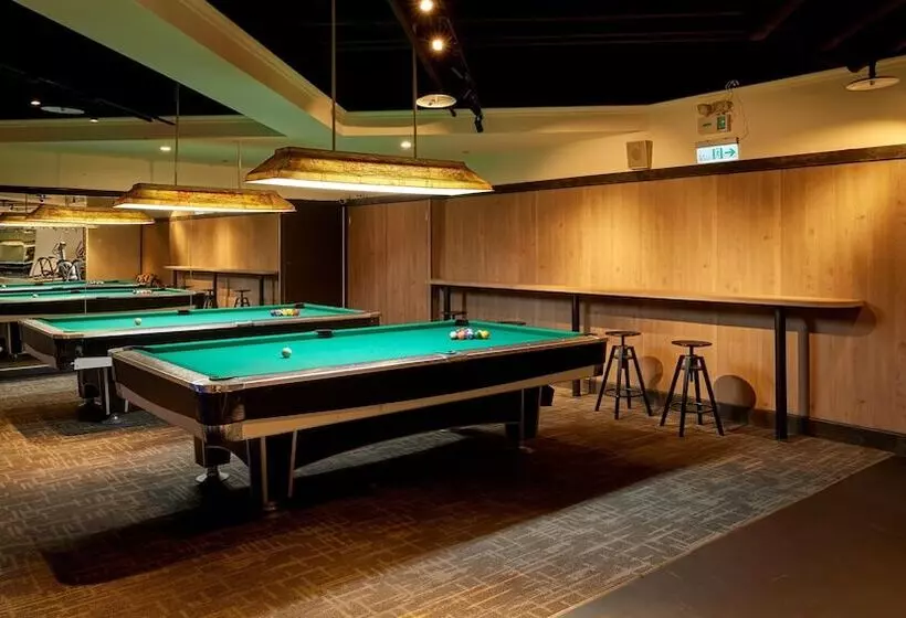 هتل Howard Lake Resort Shihmen Dam