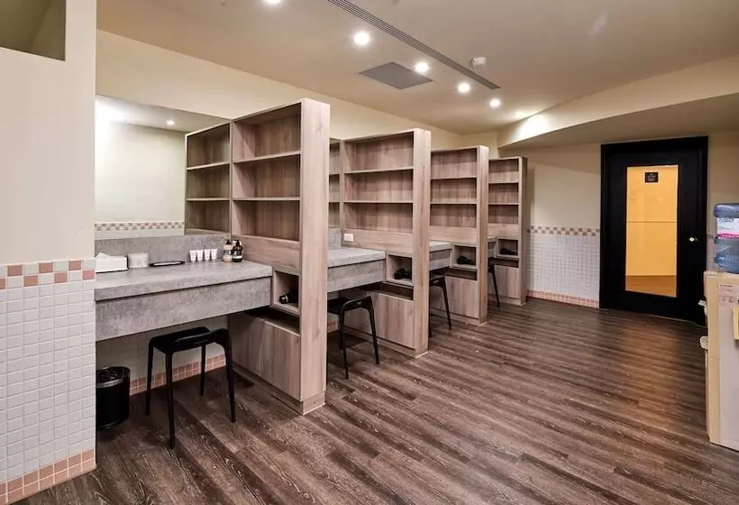 هتل Howard Lake Resort Shihmen Dam