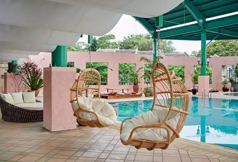 هتل Howard Lake Resort Shihmen Dam