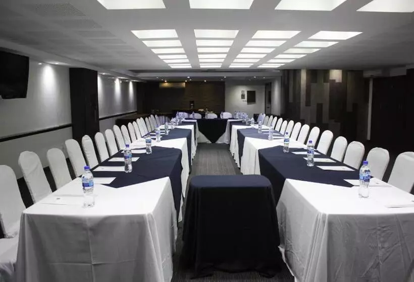 Laila Hotel Cdmx Reforma