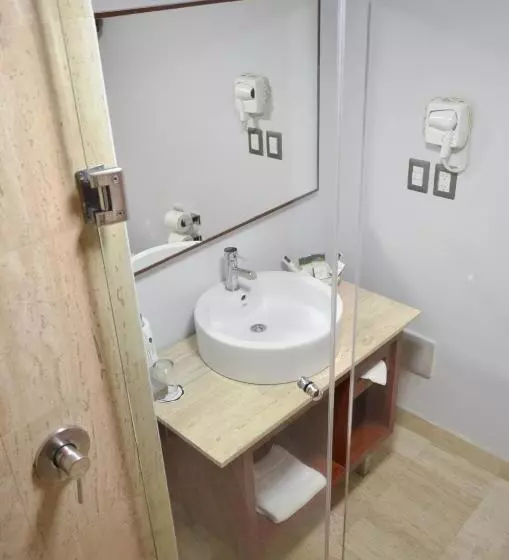 Laila Hotel Cdmx Reforma