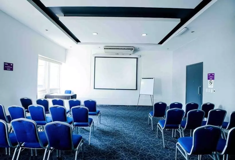 Laila Hotel Cdmx Reforma