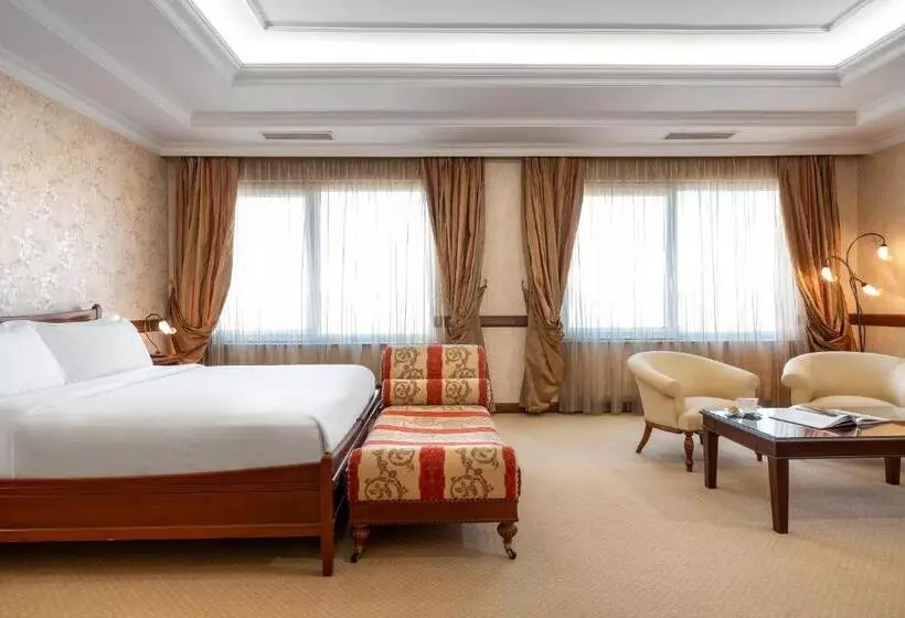 ホテル Occidental Taksim