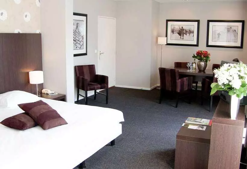 בית מלון כפרי Sandton Eindhoven Centre