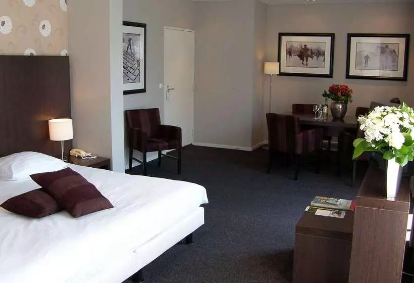 בית מלון כפרי Sandton Eindhoven Centre