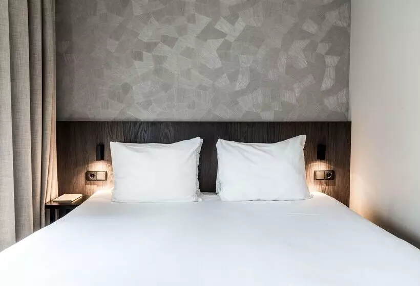 בית מלון כפרי Sandton Eindhoven Centre