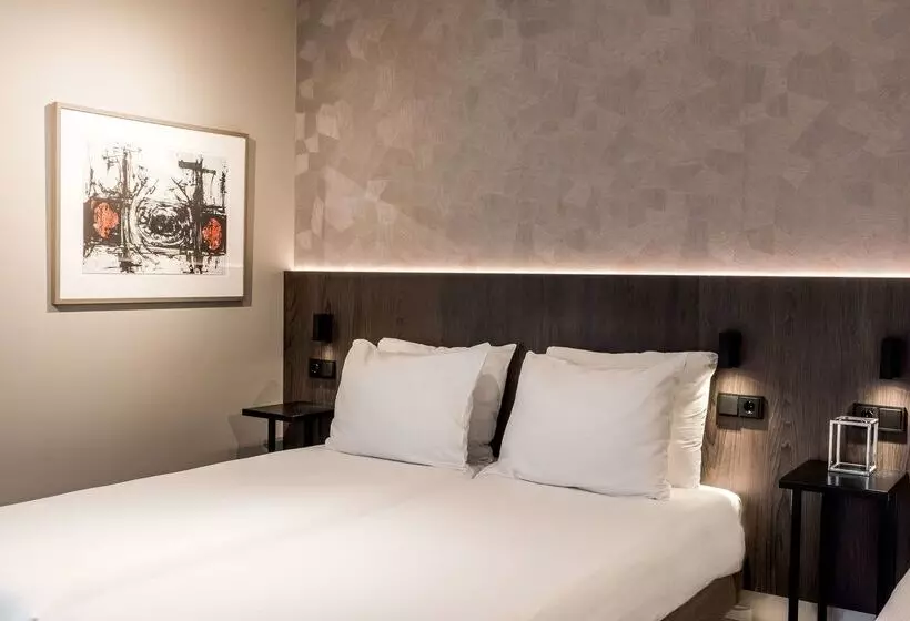 בית מלון כפרי Sandton Eindhoven Centre