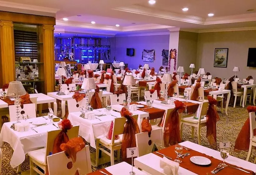 Otel The Green Park  Merter