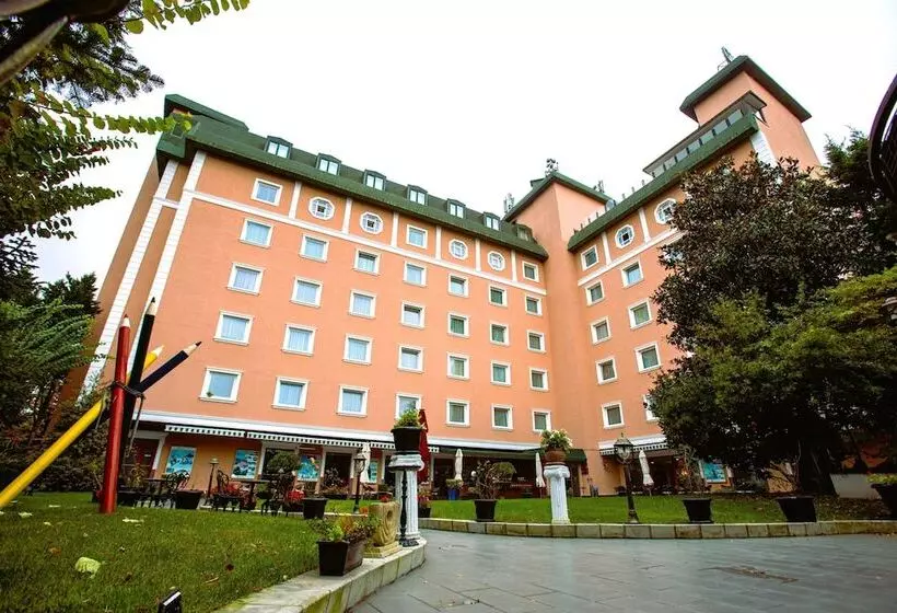 Otel The Green Park  Merter