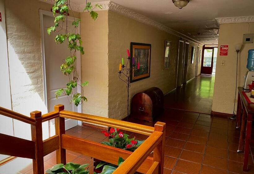 Hotel Volcano Baños