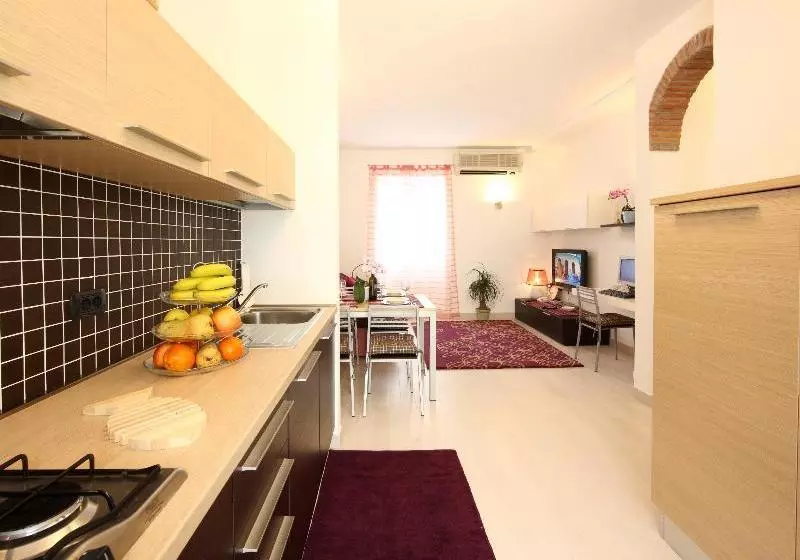 Hotelli Appartamenti In Piazzetta