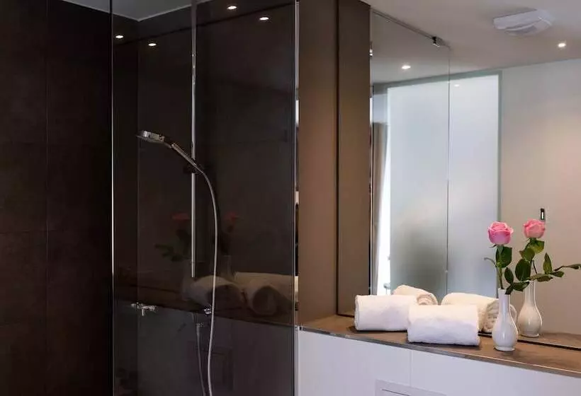 Hotelli In2 The Boardinghouse