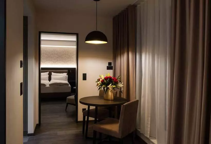 Hotelli In2 The Boardinghouse