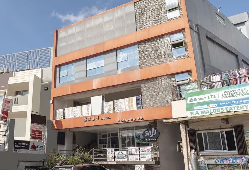 בית מלון כפרי Oyo 549 Sajj Bldg
