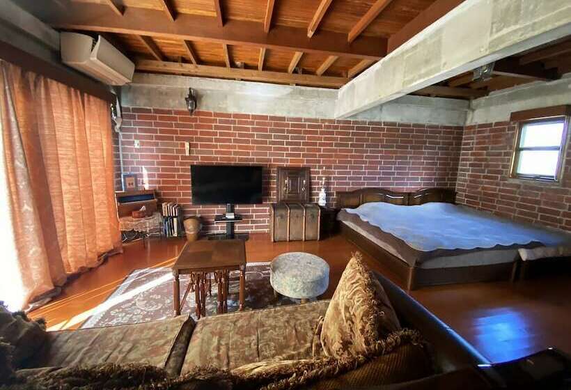 Okinawa Starry Forest Cottage