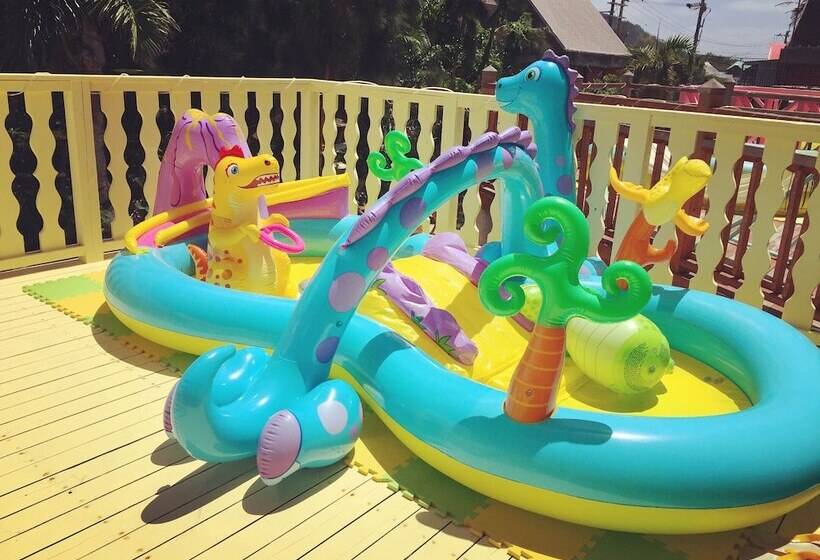 Okinawa Starry Forest Cottage