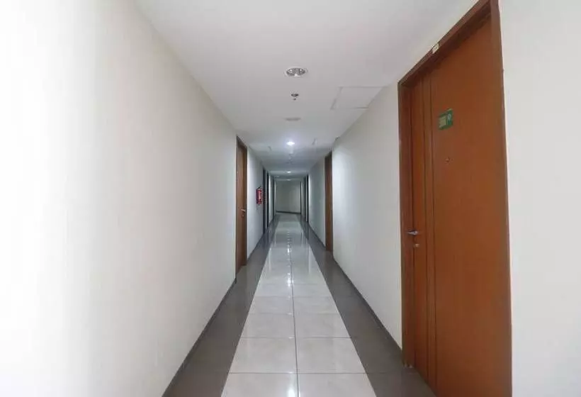 پانسیون Redliving Apartemen Green Lake View Ciputat   Mpo Yani Rooms Tower E With Fast Wifi