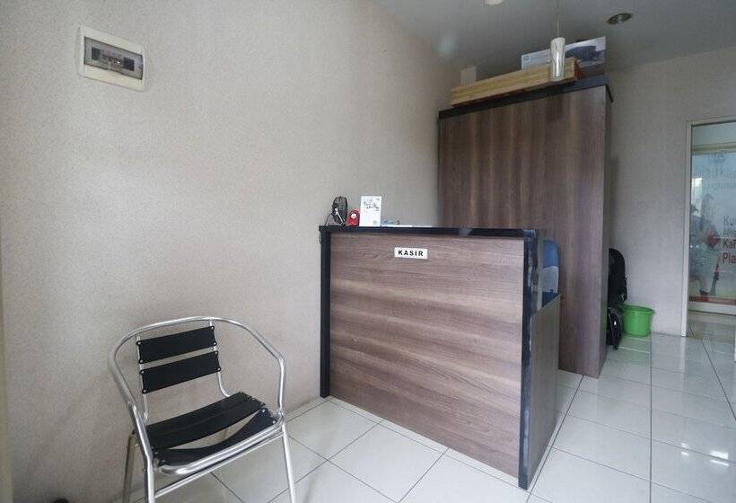 Pensjonat Redliving Apartemen Green Lake View Ciputat Mpo Yani Rooms Tower E With Fast Wifi