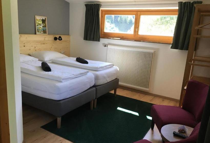 پانسیون Sonnberg Lodge