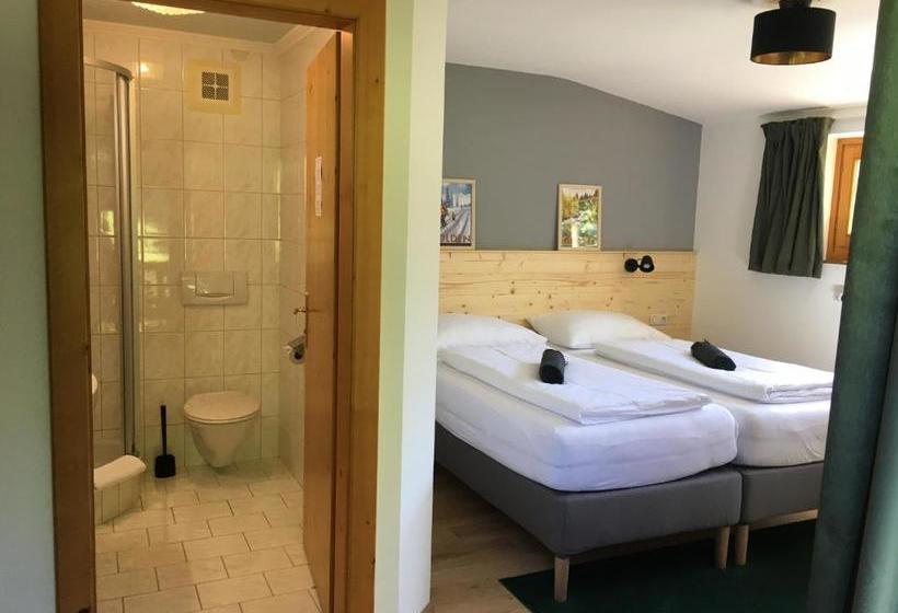 پانسیون Sonnberg Lodge