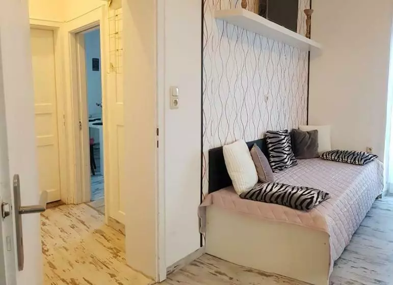 هاستل La Boutique House