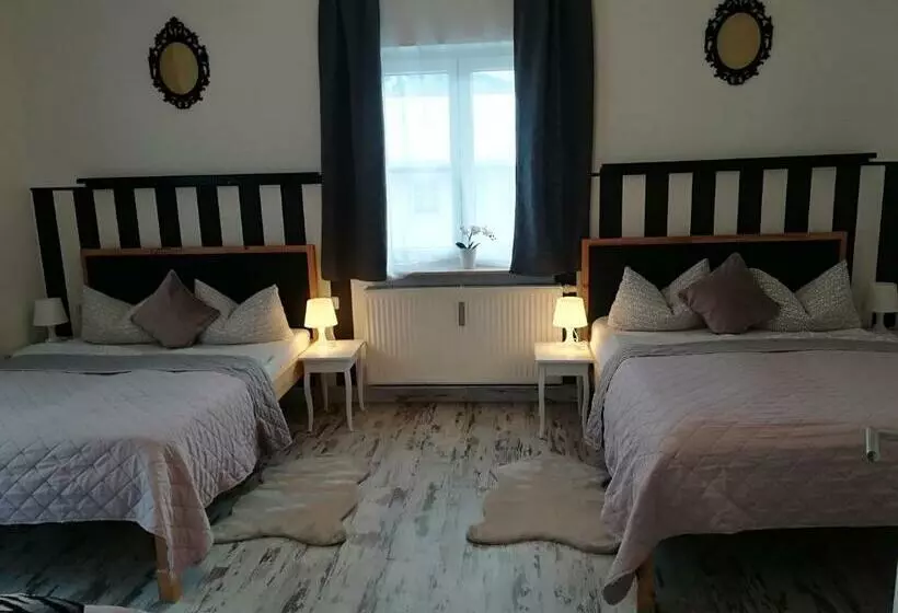 هاستل La Boutique House