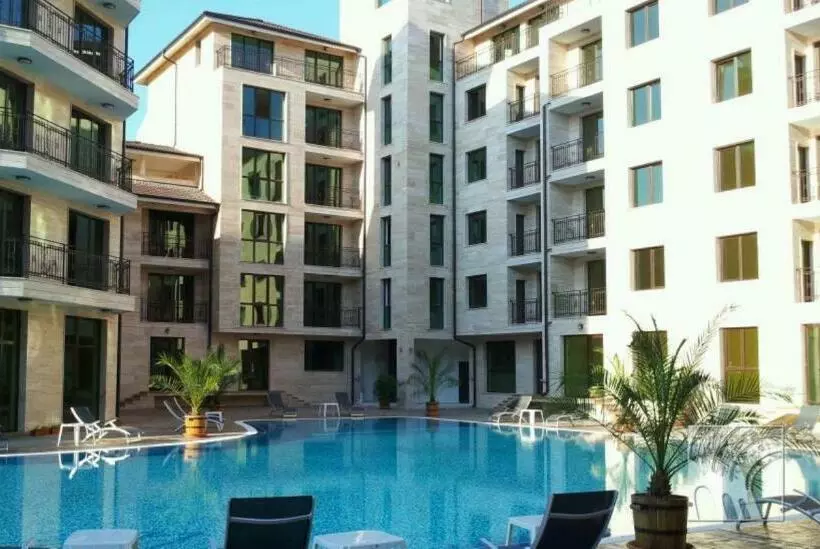 Amadeus Lux Menada Apartments