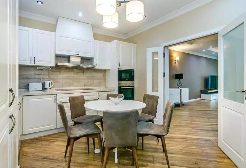 Baku Deniz Mall Family Hotel Apartment