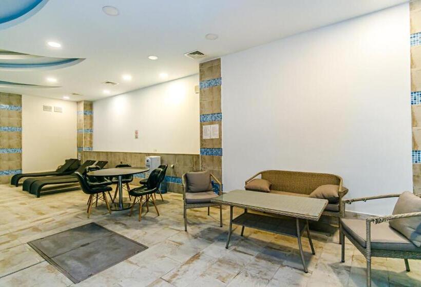 Baku Deniz Mall Family Hotel Apartment