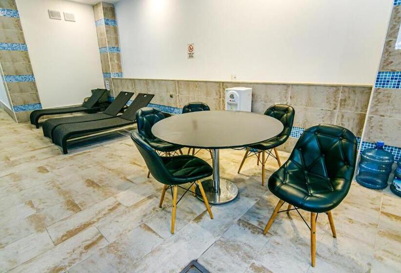 Baku Deniz Mall Family Hotel Apartment