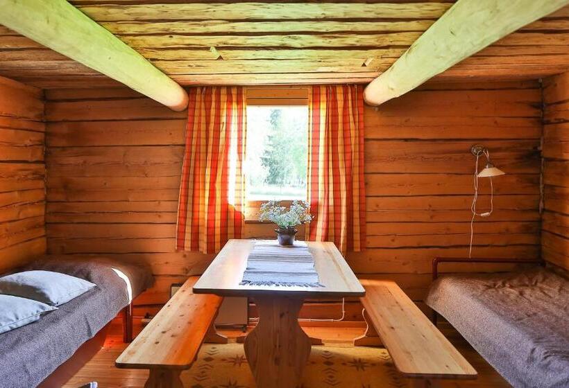 تختخواب و صبحانه Hyvölän Talo