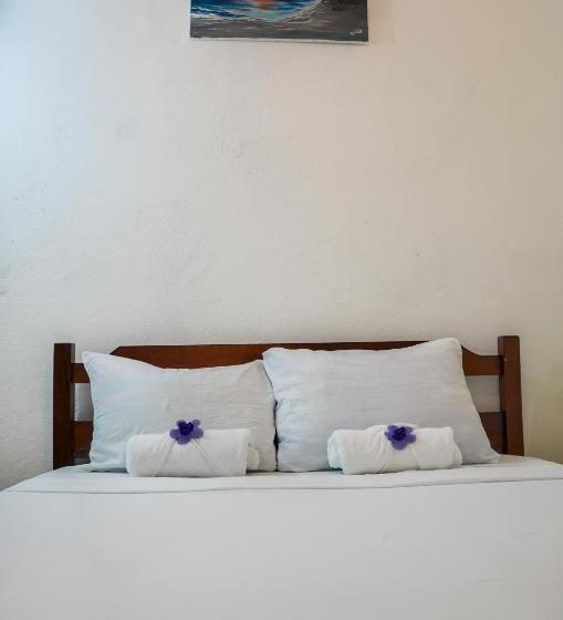 هتل Cabinas Coco Alegre