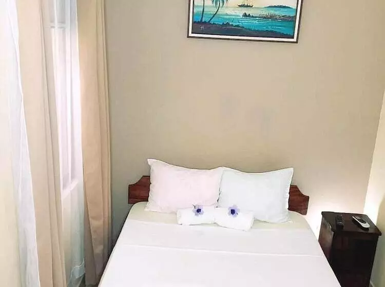 Hotelli Cabinas Coco Alegre