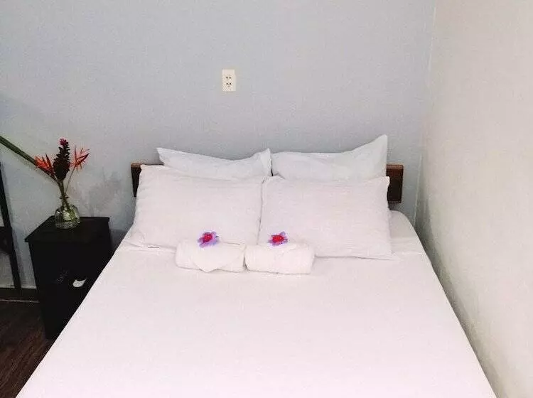 Hotelli Cabinas Coco Alegre