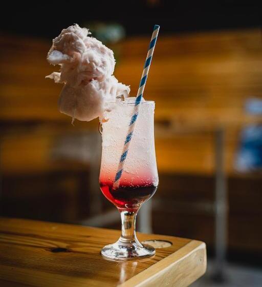 ホテル The Albert