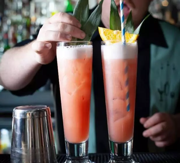 ホテル The Albert