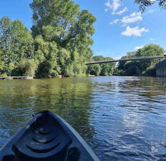 ホテル The Albert