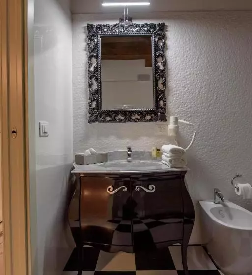 Marie Claire Apartments & Spa