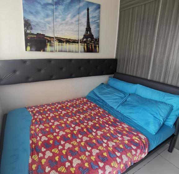 Oyo 433 Pbyy At Green Residences Condotel