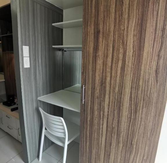 Oyo 433 Pbyy At Green Residences Condotel