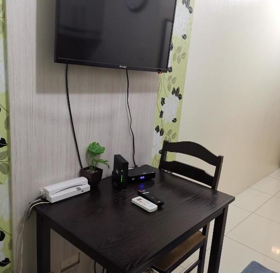 Oyo 433 Pbyy At Green Residences Condotel