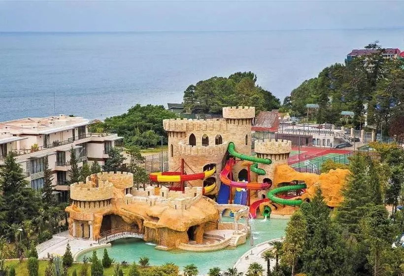 Dreamland Oasis 7 Chakvi