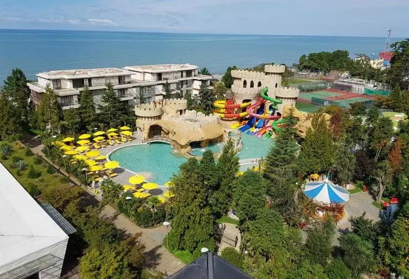 Dreamland Oasis 7 Chakvi