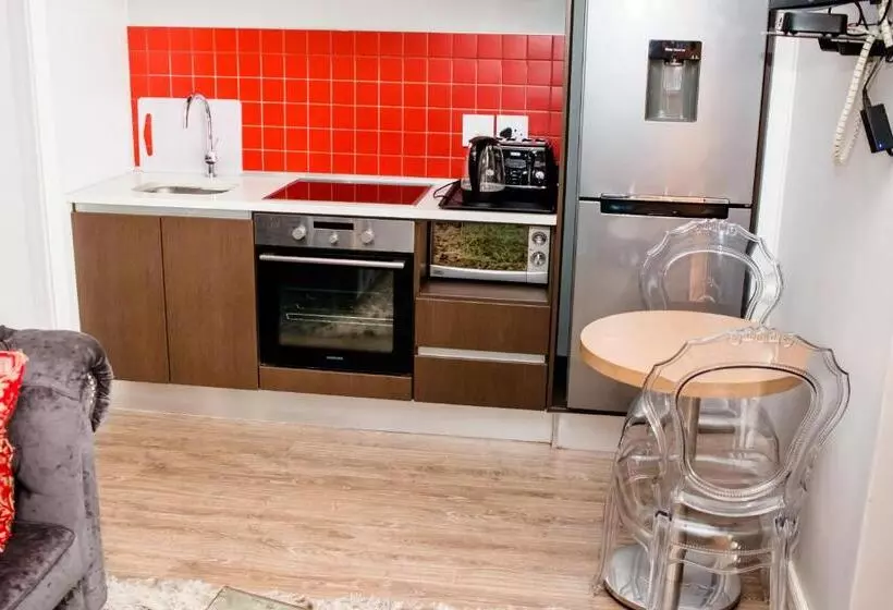 Urban Oasis Apartments At Paragon