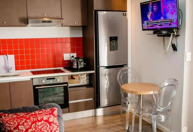 Urban Oasis Apartments At Paragon